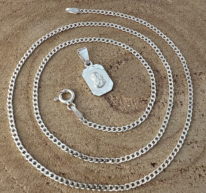 Łańcuszek srebrny Medalik komunijny MATKA BOSKA na Komunię czy Chrzest 45cm