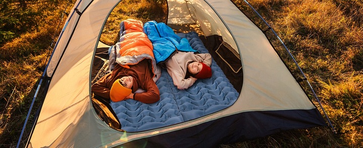 MATA SAMOPOMPUJĄCA MATERAC KARIMATA TURYSTYCZNA Z PODUSZKĄ NAMIOT KEMPINGU