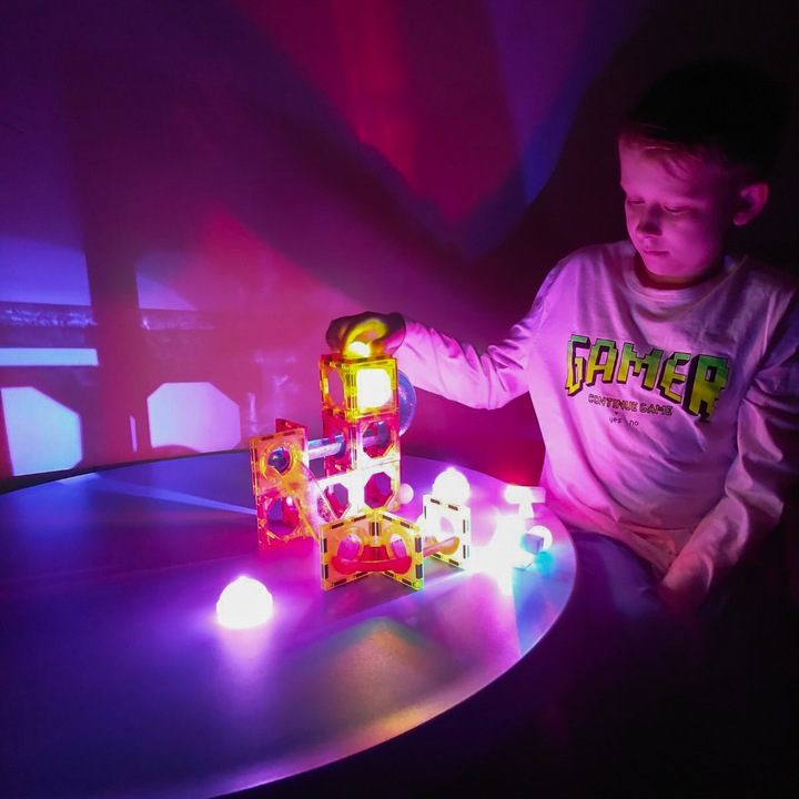 KLOCKI MAGNETYCZNE KONSTRUKCYJNE ŚWIECĄCY TOR Dla Dzieci MAGNETIC TILES 75