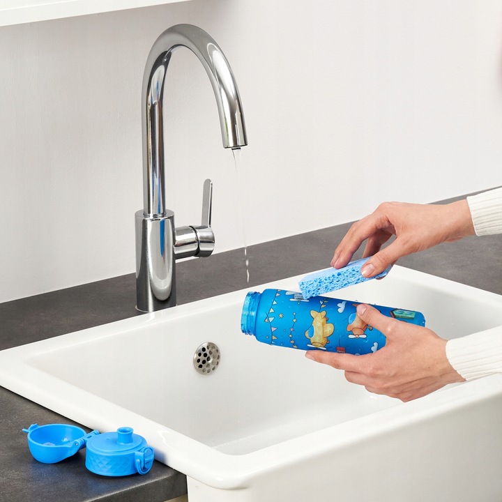 BUTELKA BIDON NA WODĘ DO SZKOŁY PRZEDSZKOLA NIEBIESKI SAMOLOTY ION8 0,5 l