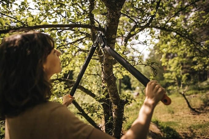 SEKATOR FISKARS L78 DWURĘCZNY DO GAŁĘZI OGRODOWY NOŻYCOWY PowerGear