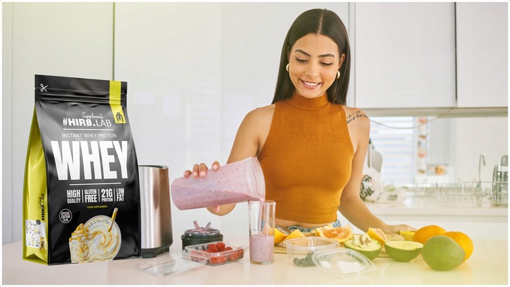 Białko koncentrat serwatkowe WPC 2270 g Instant Whey Protein Gruszka Hiro