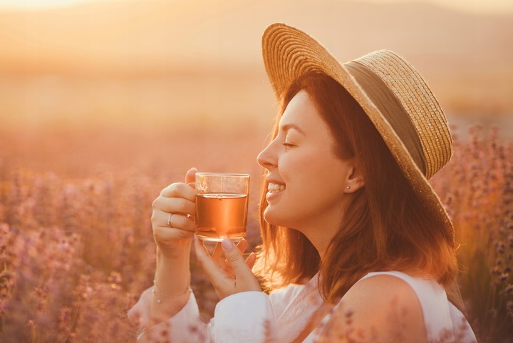 Chińska Herbata Czarna Liściasta Yunnan Long Leaf Bogaty Smak 80g LOYD