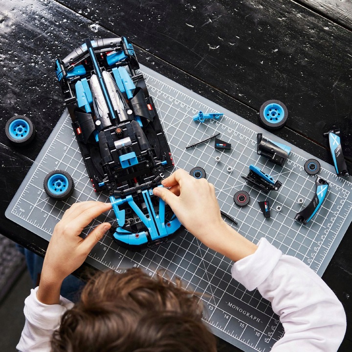 LEGO Technic Model Samochód Wyścigowy Auto Bugatti Bolide Agile Blue 42162