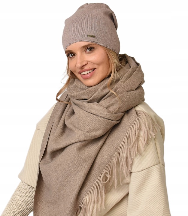 Jesienna CZAPKA damska nakrycie głowy polski producent latte gładka V3