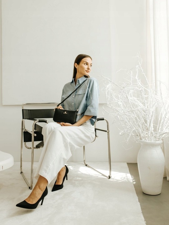 BETLEWSKI Mała torebka wizytowa kopertówka dwa paski wygodna sztywna