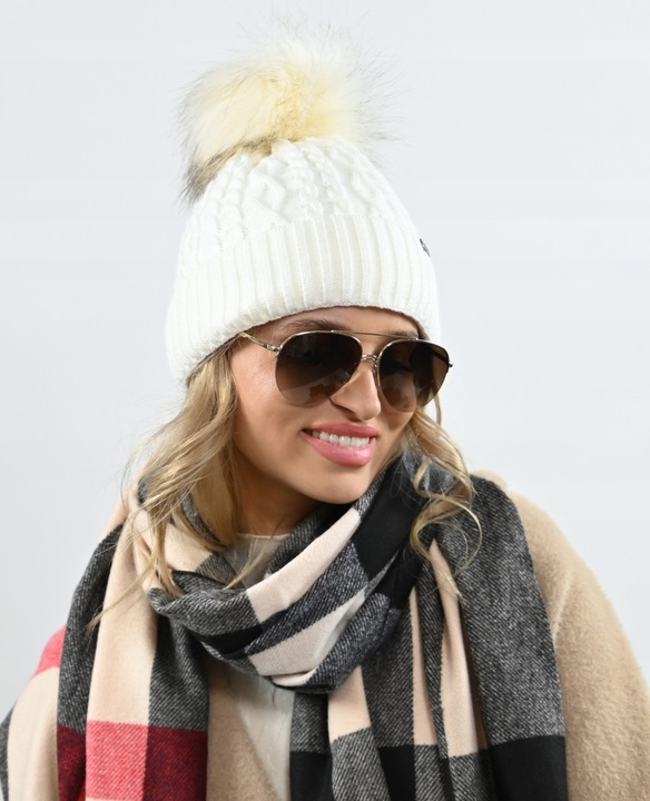 Czapka Damska Z Pomponem Zimowa kremowa Ciepła czapka z polarem PL - ECRU