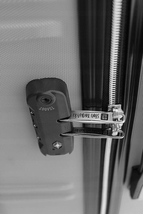 Duża walizka na kółkach POSZERZANA +5 cm Słoń Torbalski lekka ABS Zamek TSA