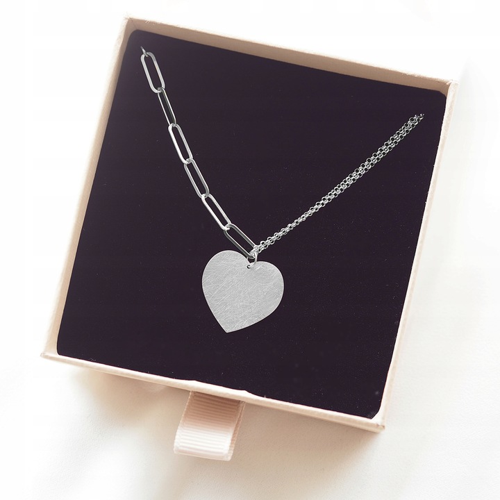 NASZYJNIK SREBRNY Z SERCEM