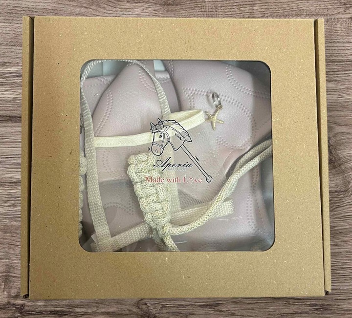 PASTELOWY BOX Z AKCESORIAMI DLA HOBBY HORSE A4