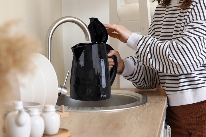 CZAJNIK ELEKTRYCZNY BEZPRZEWODOWY ELDOM CICHY ENERGOOSZCZĘDNY Czarny 1,8L