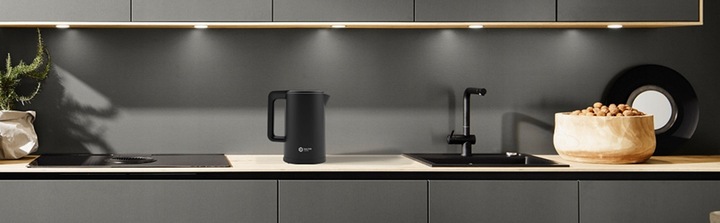 Czajnik elektryczny Balter WK-4-BL 2200 W 1,7 L czarny