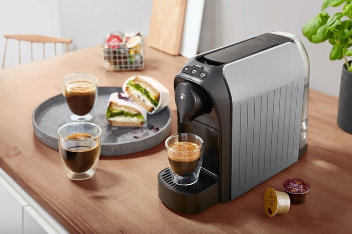 Kawa kapsułki Tchibo Cafissimo 50szt. + stojak