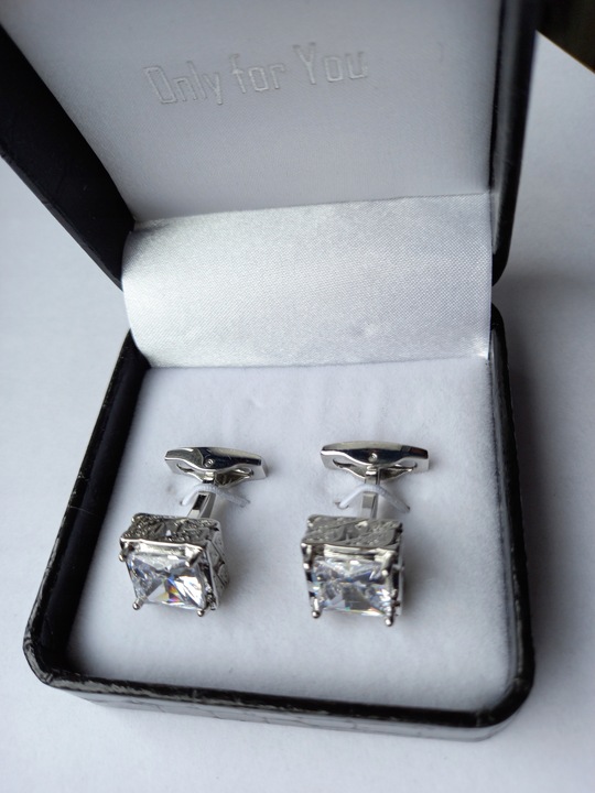 Srebrne klasyczne spinki do mankietów koszuli