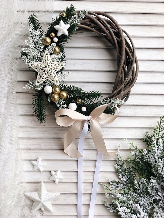 WIANEK ŚWIĄTECZNY GWIAZDKA WIENIEC STROIK NA DRZWI