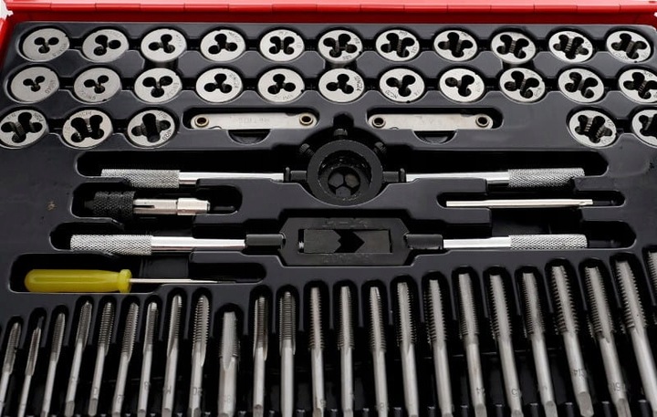 ZESTAW KOMPLET NARZYNEK I GWINTOWNIKÓW KALIBROWNIKI M3-M12 60EL WALIZKA