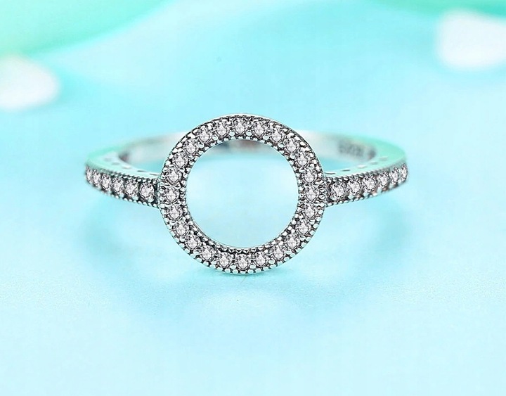 Pierścionek srebrny kółeczko cyrkonie drobne kryształki elegancki stal 925