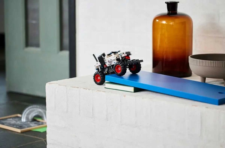 42150 - LEGO Technic - Monster Jam Monster Mutt Dalmatian