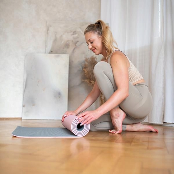 Wytrzymała mata fitness treningowa do jogi fitnessu rozciągania HMS YM10