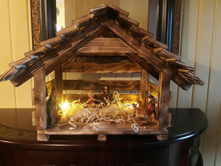 Szopka bożonarodzeniowa drewniana stajenka super solidna ręcznie wykonana