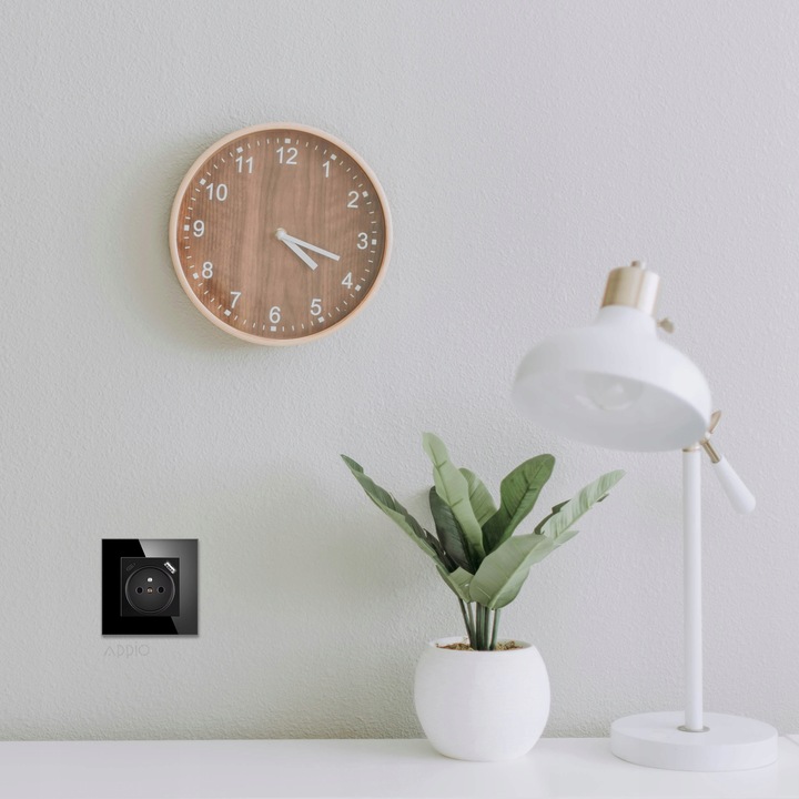 Gniazdko pojedyncze SZKLANE 230V KONTAKT z BOLCEM uziemieniem CZARNE USB C