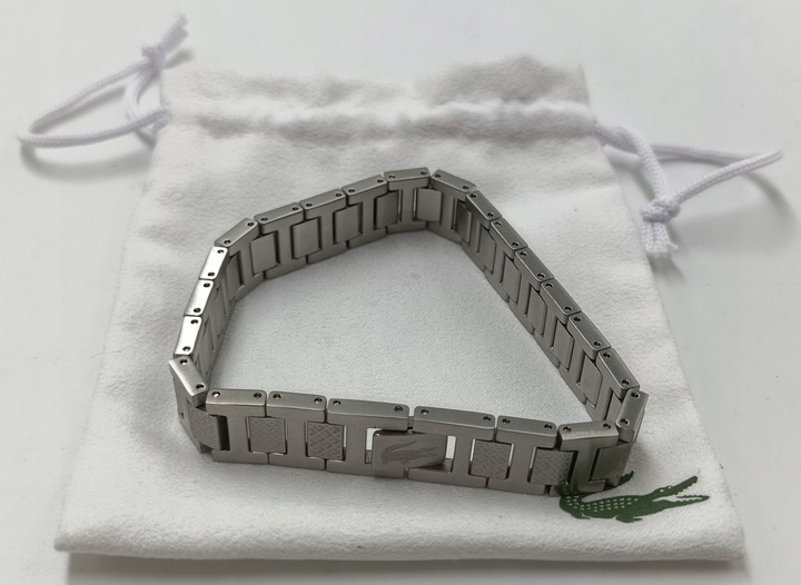 LACOSTE 2040117 – srebrny styl z nutą luksusu dla mężczyzny