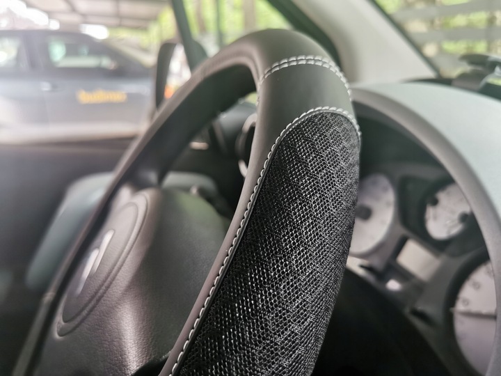 VW Passat B5 B6 B7 Golf 4 5 6 7 Tiguan Touran skóra materiał na kierownice