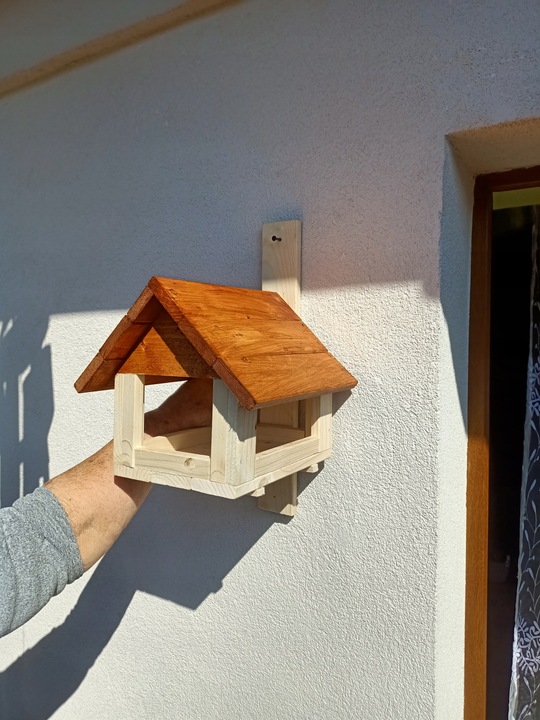 karmnik dla ptaków budka domek
