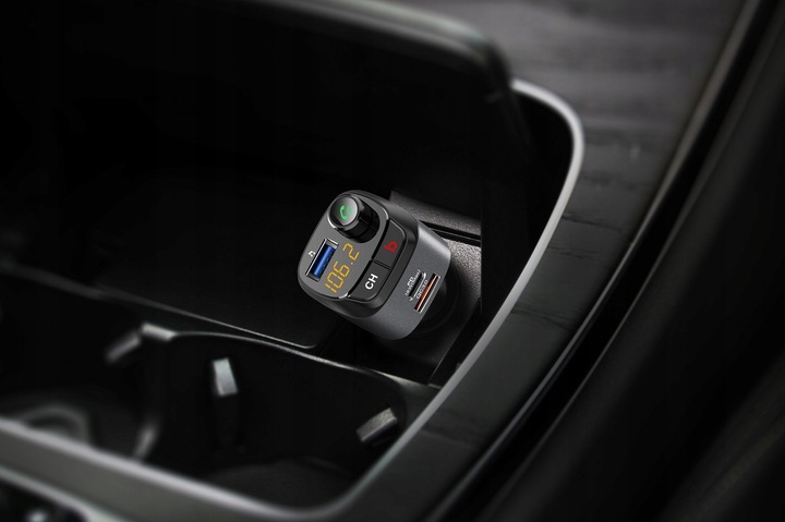 FEEGAR Transmiter FM Zestaw głośnomówiący BT QC4.0