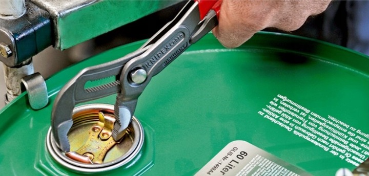 Szczypce nastawne do rur fosforanowane 250mm 87 01 250 Cobra KNIPEX