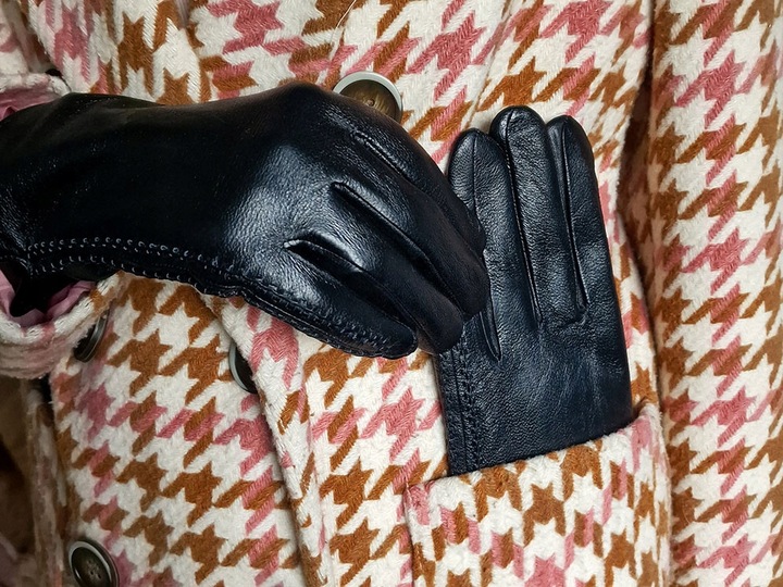 RĘKAWICZKI SKÓRZANE DAMSKIE OCIEPLANE SKÓRA CIELĘCA CZARNE NA JESIEŃ ZIMĘ