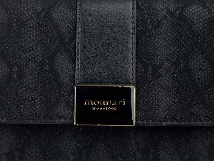 TOREBKA LISTONOSZKA MONNARI WIZYTOWA KOPERTÓWKA Czarna na łańcuszku