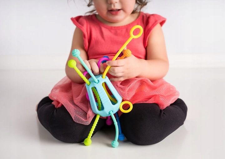 PRZECIĄGANIEC ZIPPEE ZABAWKA SENSORYCZNA prezent dla dzieci 18m+ MOBI