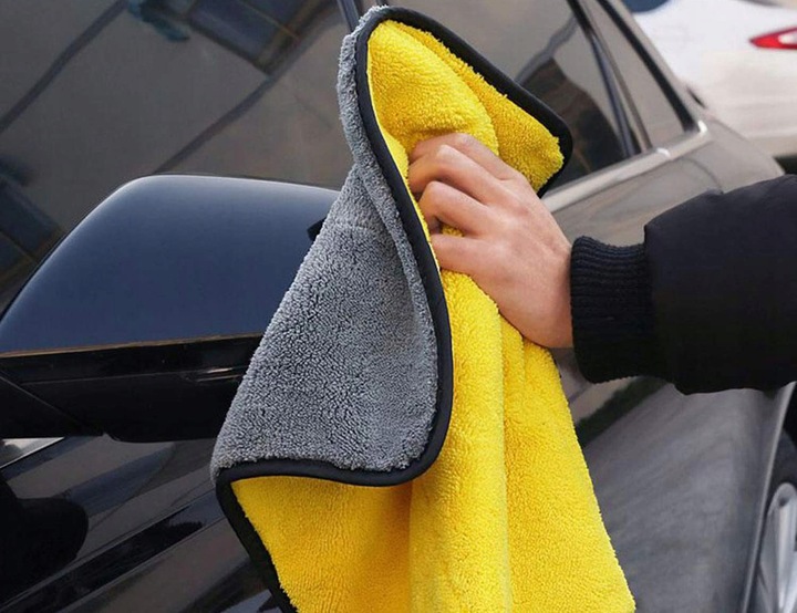 PUSZYSTY RĘCZNIK 30x30 DO OSUSZANIA MIKROFIBRA 80