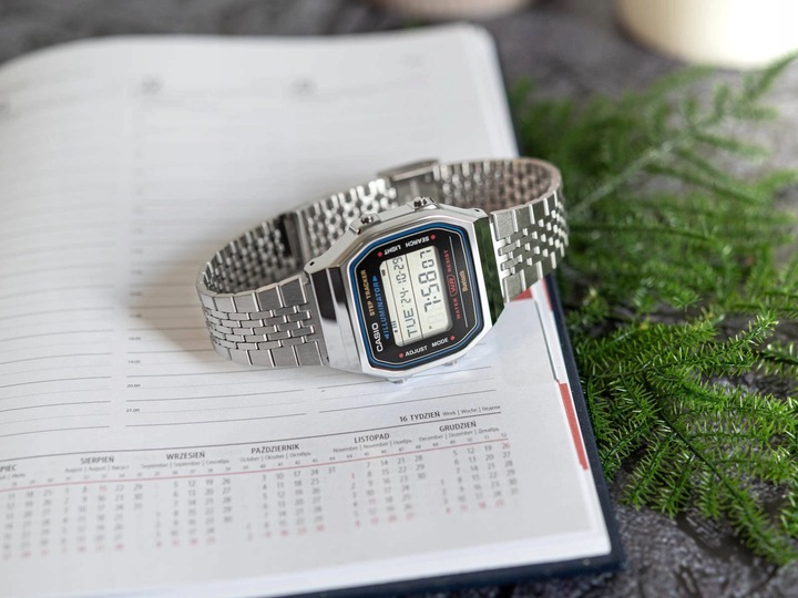 ZEGAREK CASIO ABL-100WE-1AEF VINTAGE SREBRNY BLUETOOH KROKOMIERZ DATOWNIK