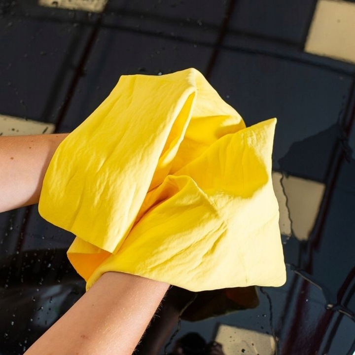 2 X K2 IRCHA SYNTETYCZNA 66x43 cm ŚCIERKA ŚCIERECZKA DO SZYB SAMOCHODU AUTA