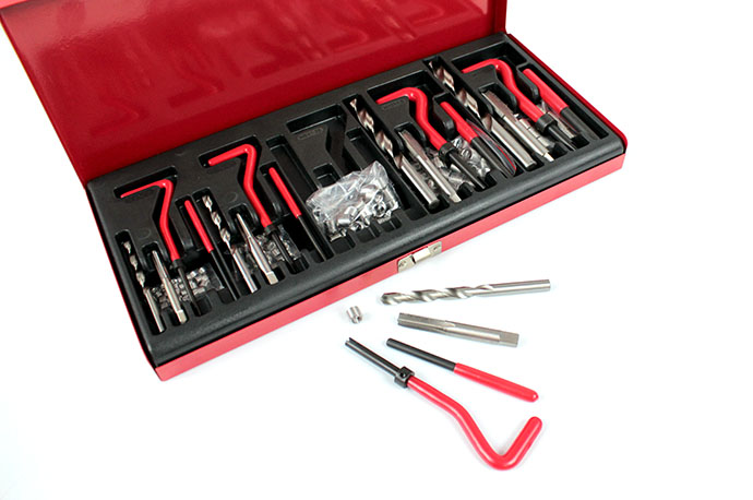 ZESTAW DO NAPRAWY REGENERACJI ZERWANYCH USZKODZONYCH GWINTÓW M5 - M12 131EL