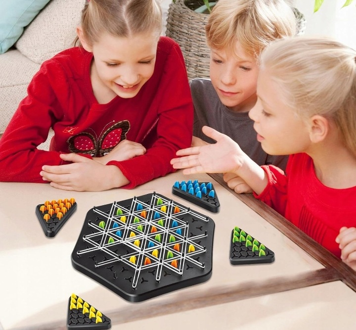TRIANGLE CHESS BOARD GAME, INTERACTIVE PEGBOARD GAME, DESKTOP BOARD GAMES