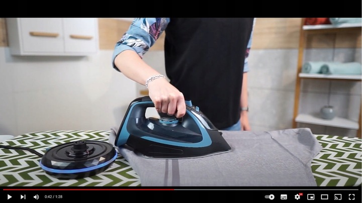 Żelazko parowe BEZPRZEWODOWE LED First Austria RED