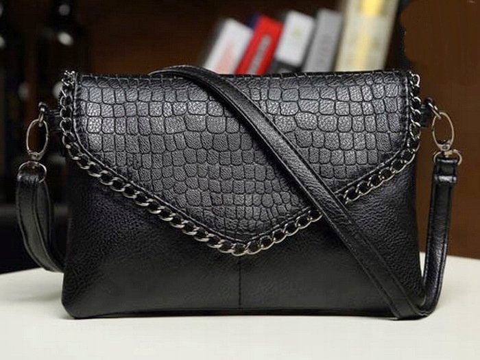 Torebka Damska CZARNA Kopertówka Łańcuch na Ramię Pasek EKO Skóra Krokodyla
