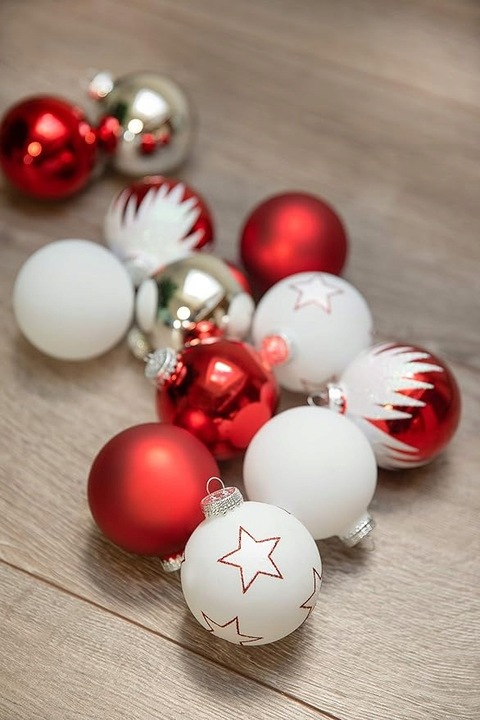 12 SZKLANYCH BOMBEK, BOMBKI CHOINKOWE CZERWONE BIAŁE SREBRNE MIX 8CM
