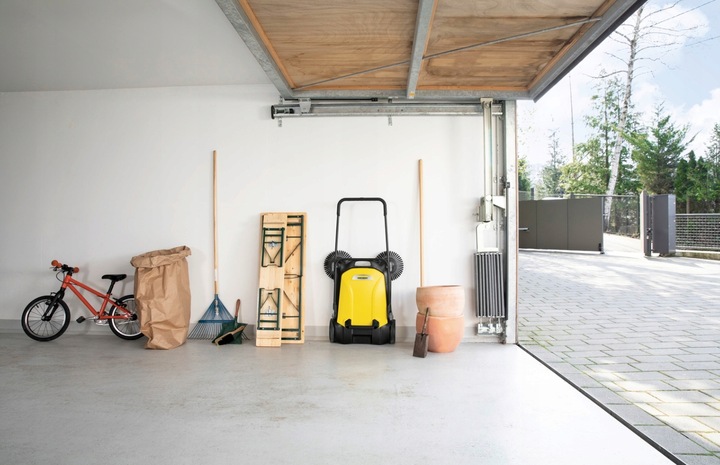 Zamiatarka Karcher S 4 Twin 2w1 1.766-365.0 Do mokrych zanieczyszczeń 20l