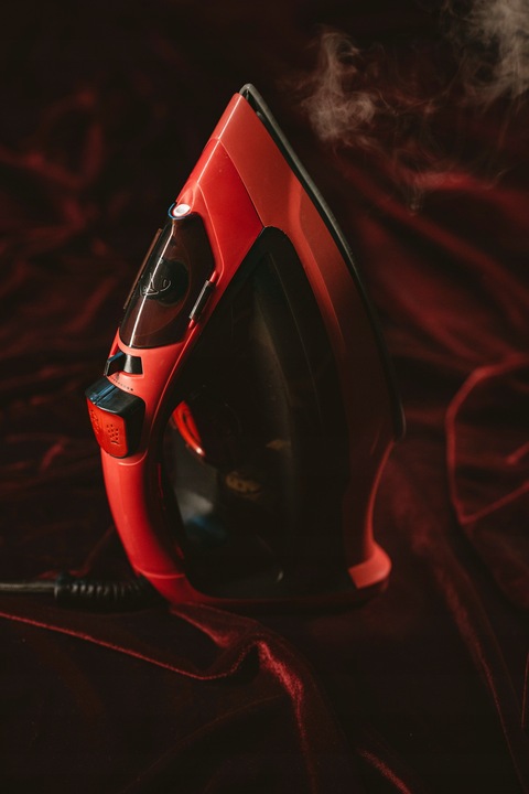 ŻELAZKO PAROWE STOPA CERAMICZNA 3000W 9w1 STRAŻAK