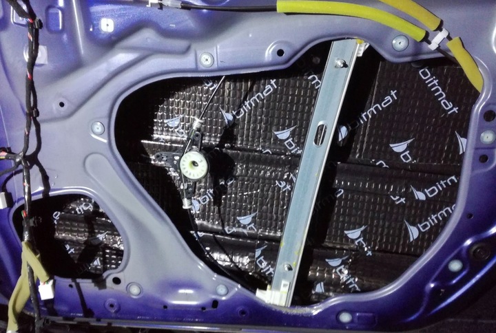 AB-25 MATA BITUMICZNA BUTYLOWA WYGŁUSZAJĄCA BITMAT wygłuszenie maski silnik