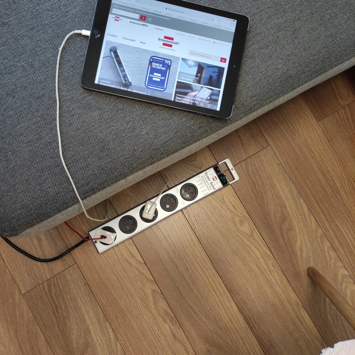 Przedłużacz Listwa Zasilająca Srebrna 5 Gniazd Kabel 2,5m BRENNENSTUHL