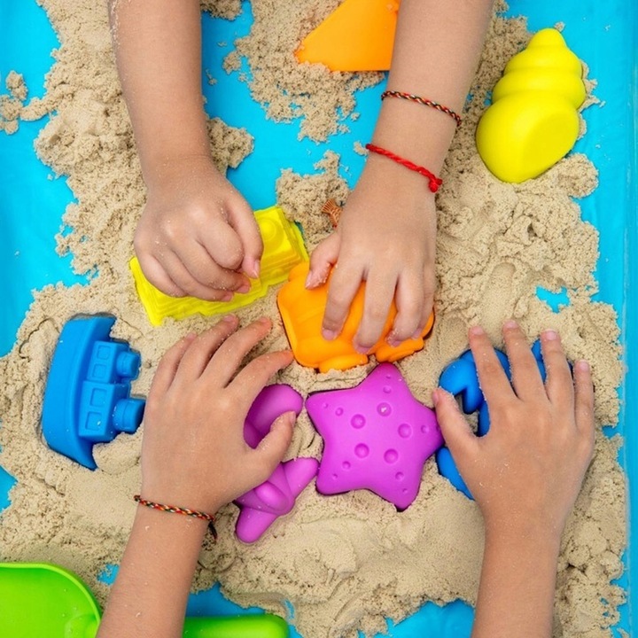 ZESTAW PIASEK KINETYCZNY 2kg + BASEN PIASKOWNICA FOREMKI WALIZKA 18 elem