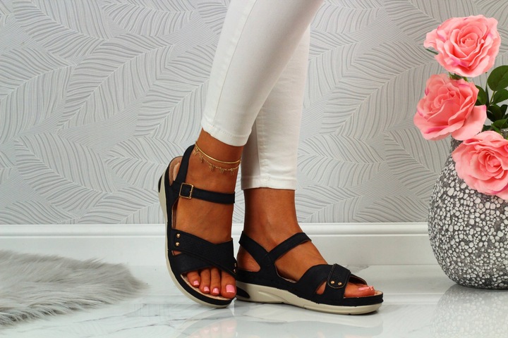 SANDAŁY DAMSKIE CZARNE PROFILOWANE SZYTE SKÓRA