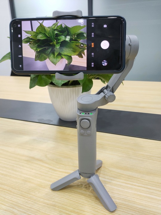 GIMBAL STABILIZATOR 3-OSIOWY RĘCZNY UCHWYT DO TELEFONU SMARTFONA APLIKACJA