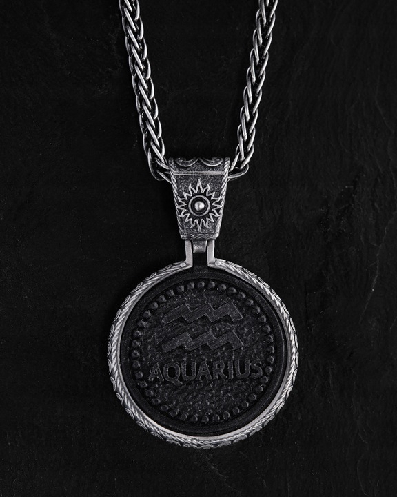 Srebrny wisiorek Znak zodiaku - WODNIK z hebanem