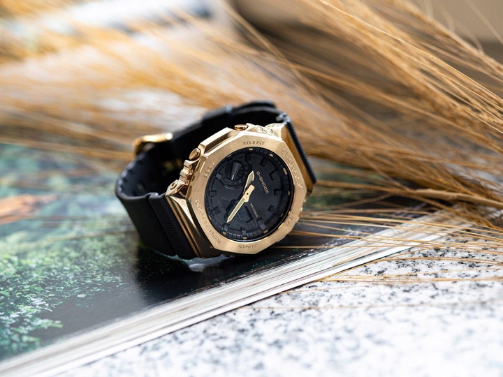 MĘSKI ZEGAREK CASIO GM-2100G-1A9ER G-SHOCK GOLD